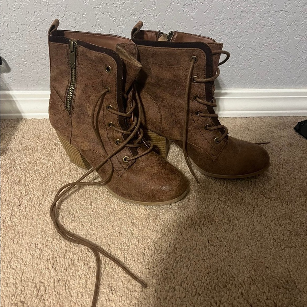 Ankle boots